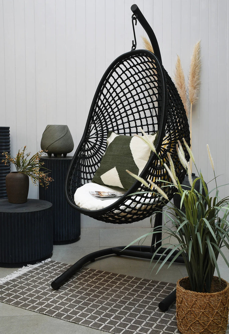 Check Pod hanging Chair