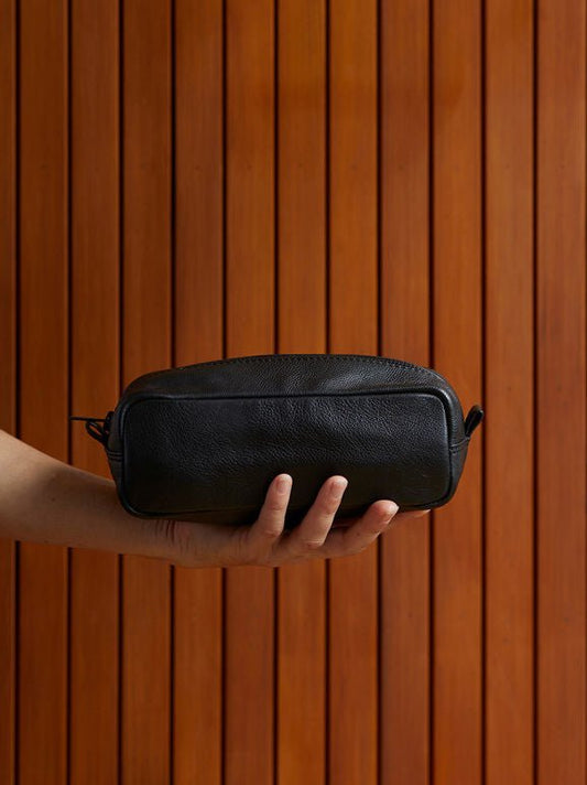 Marlo Leather Wash Bag - RUMECitta`